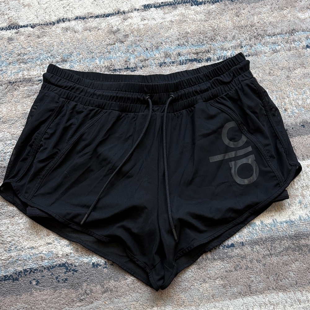 ALO Yoga Black Athletic Shorts With Spandex